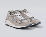 M New Balance Made in USA 990 v2